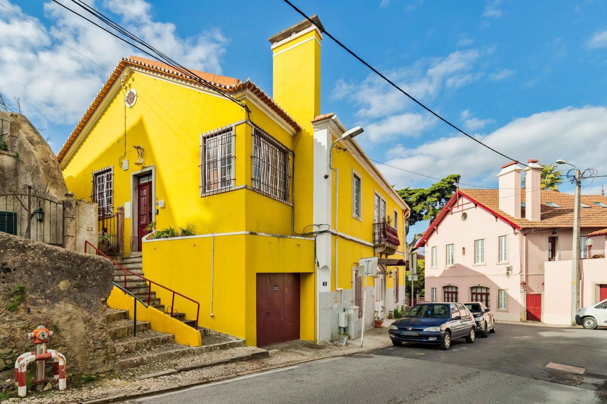 A Casa Amarela De Sintra Apartment Luaran gambar