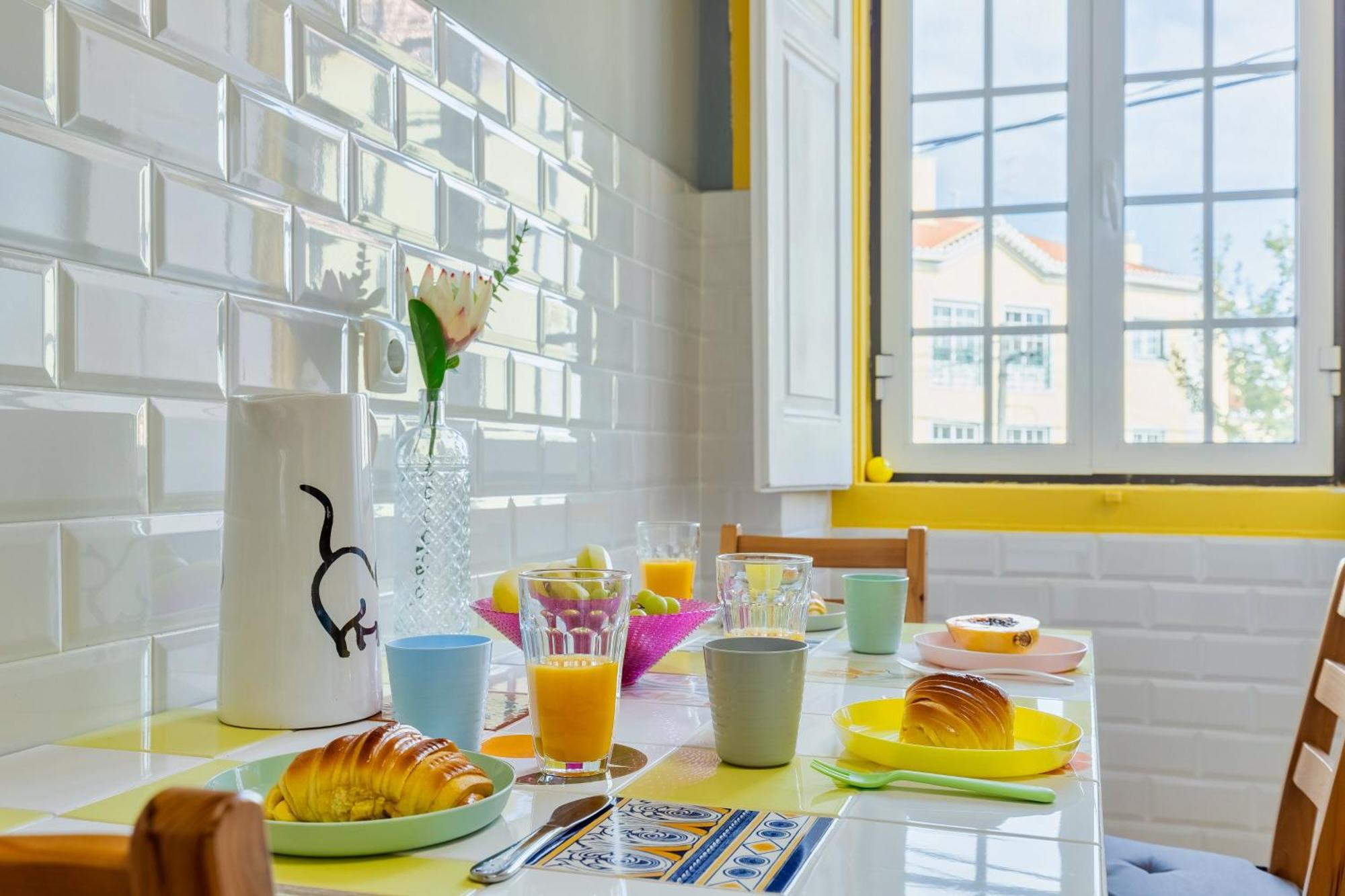 A Casa Amarela De Sintra Apartment Luaran gambar